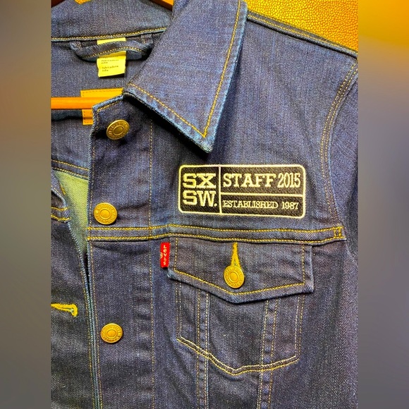 2015 SXSW Levi's Staff Denim Jacket Medium - Exclusive Rock Memorabilia - Picture 2 of 4